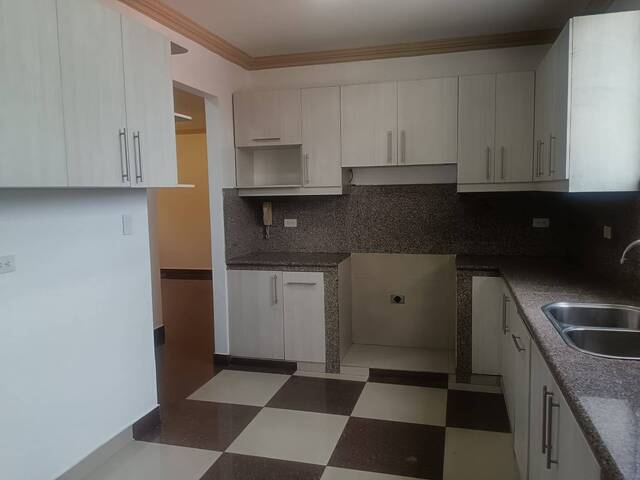 #2721 - Departamento para Alquiler en Guayaquil - G