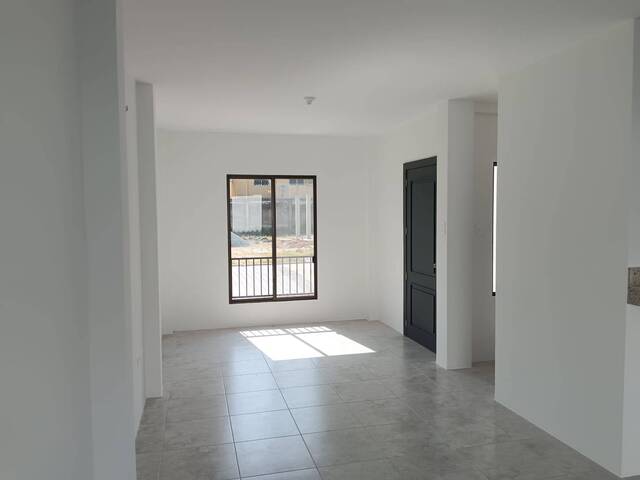 #2749 - Casa para Alquiler en Guayaquil - G