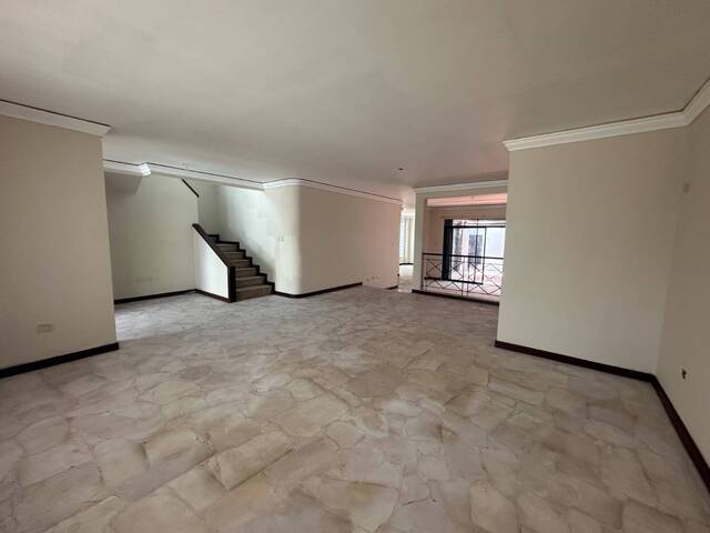 #2752 - Casa para Alquiler en Guayaquil - G