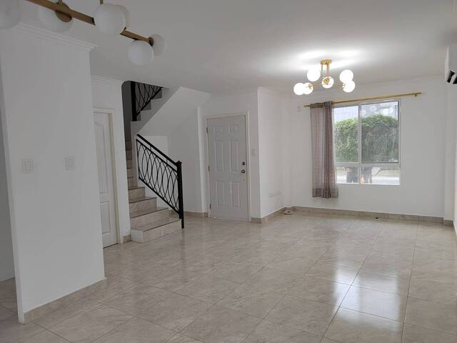 Casa para Alquiler en Guayaquil - 2