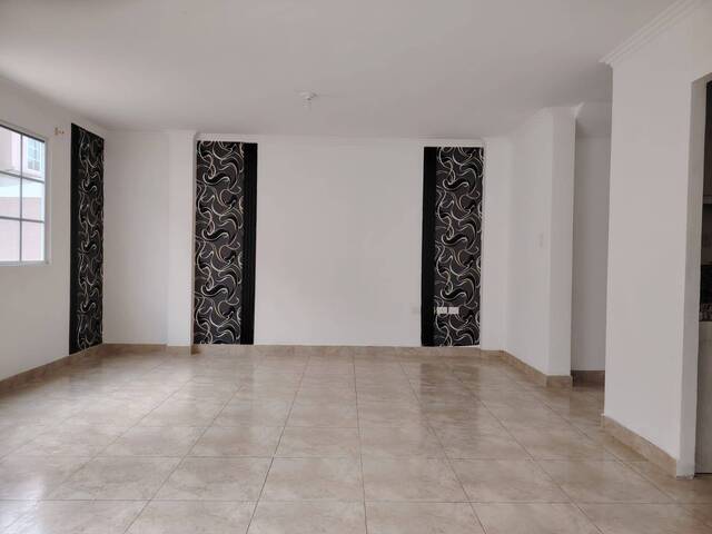 #2816 - Casa para Venta en Guayaquil - G - 3